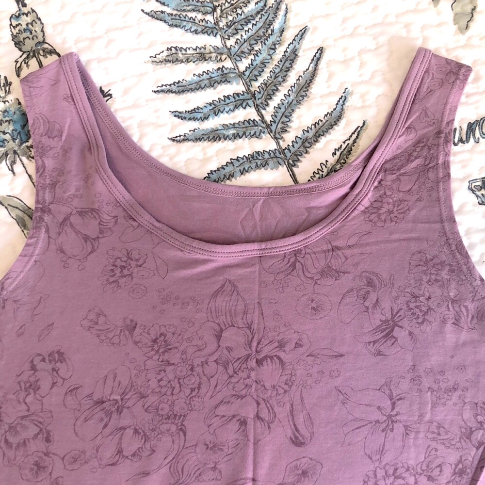 Paper Label Tank Top With Ruffle Hem - Picture 5 of 8